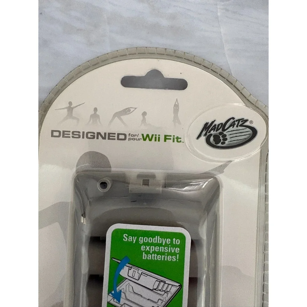 Mad Catz Designed For Nintendo Wii Fit Balance Board Rechargeable Battery Pack
